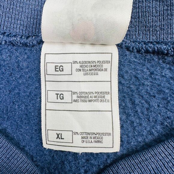 Vintage Fruit of the Loom Winnie the Pooh Best Grandma Crew Neck - Size XL - Picture 6 of 8